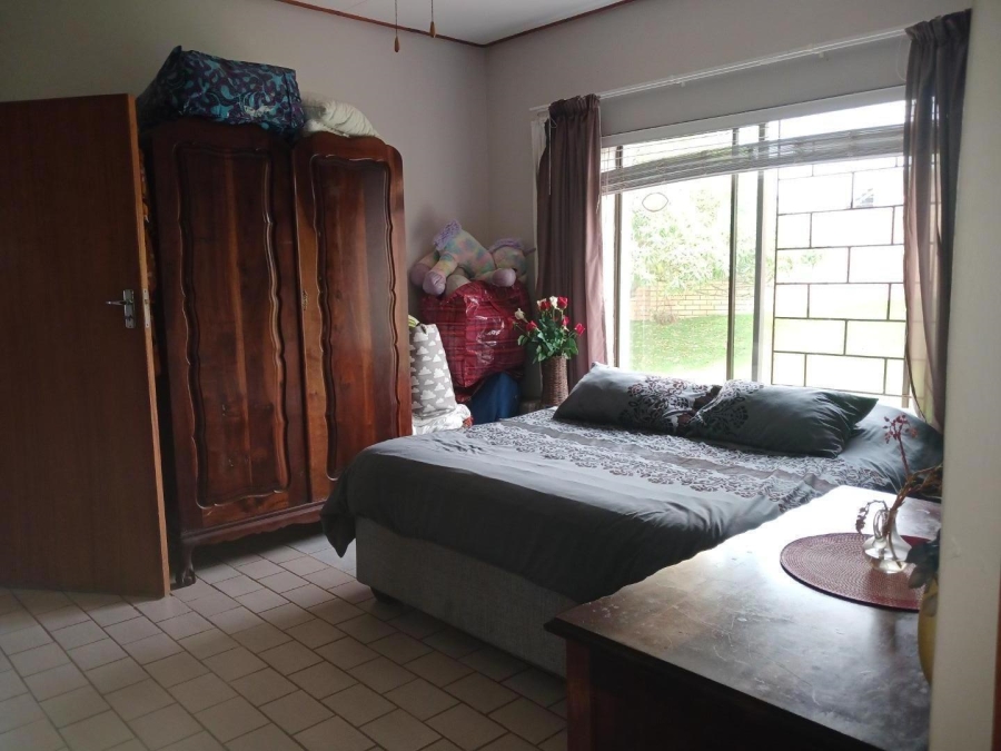 5 Bedroom Property for Sale in Dana Bay Western Cape